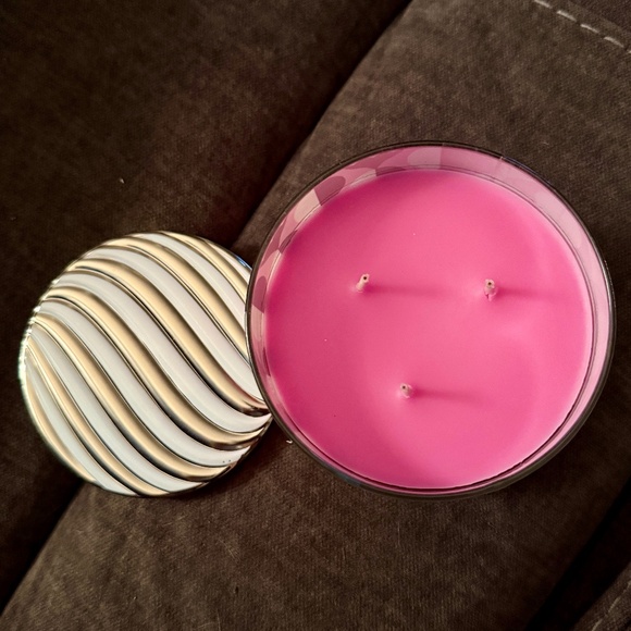 New North Pole Punch 3-Wick 14.5oz Candle Bath & Body Works - Picture 2 of 4